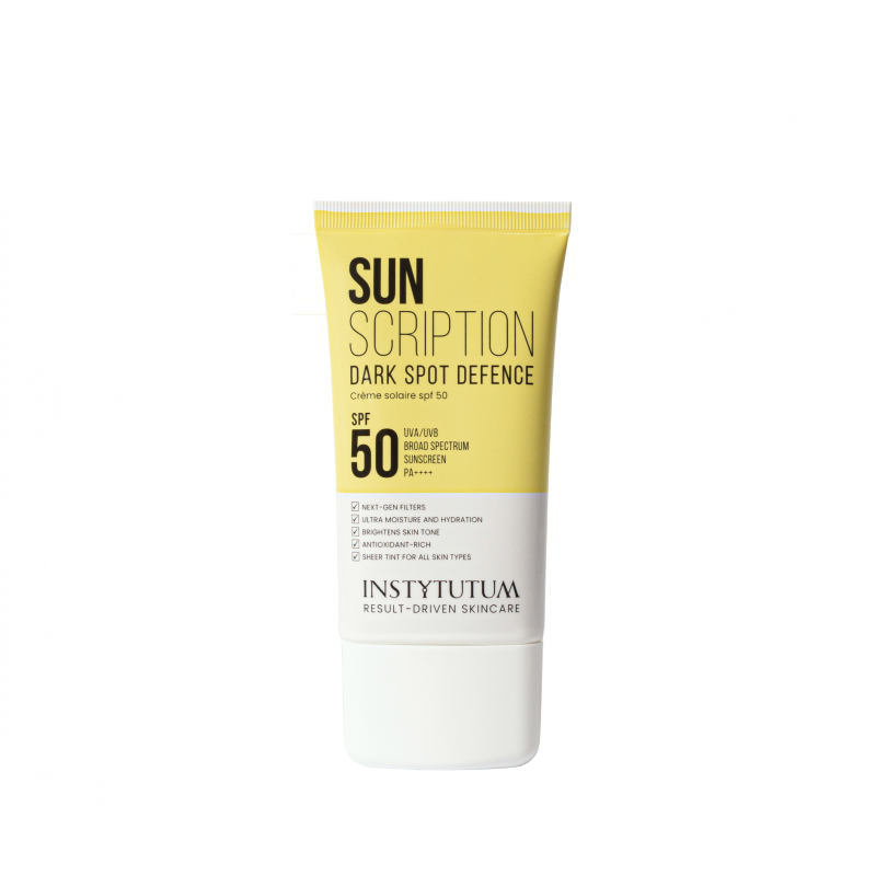 Instytutum DARK SPOT DEFENCE SPF50